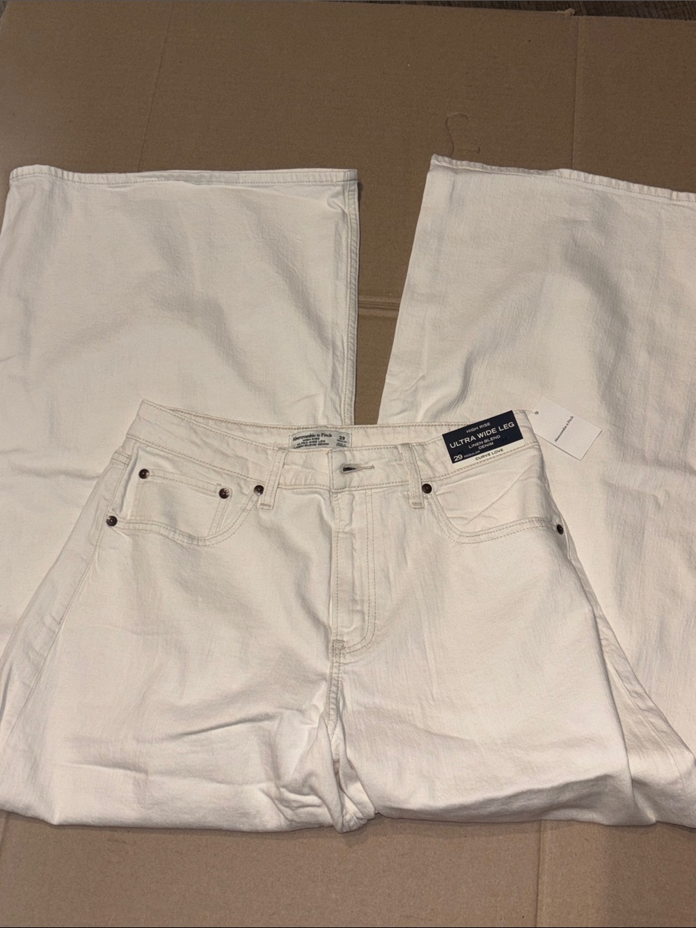 Abercrombie Ultra Wide Leg Women's White Jeans size 29